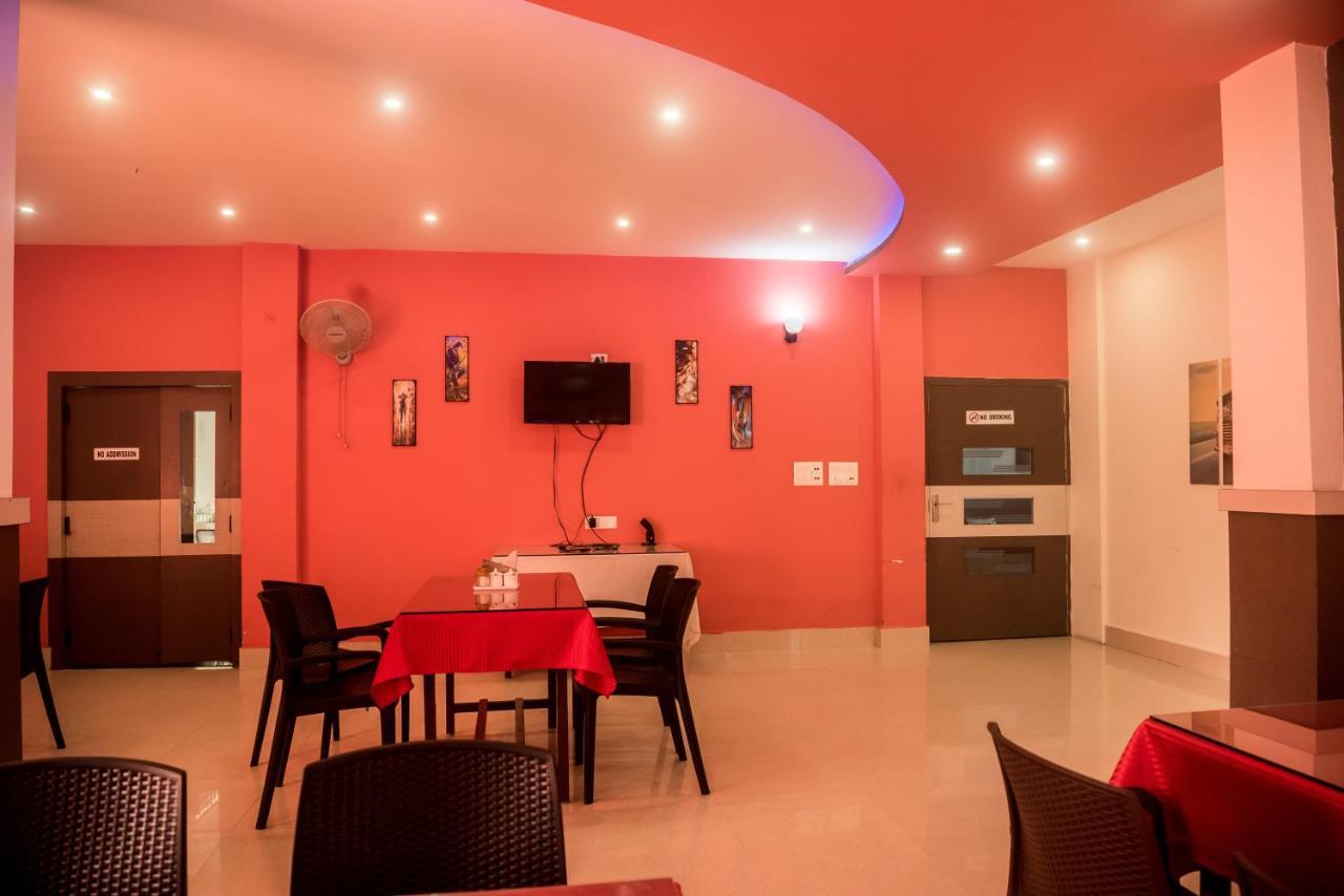 Hotel Aatreyee Dibrugarh Exterior photo