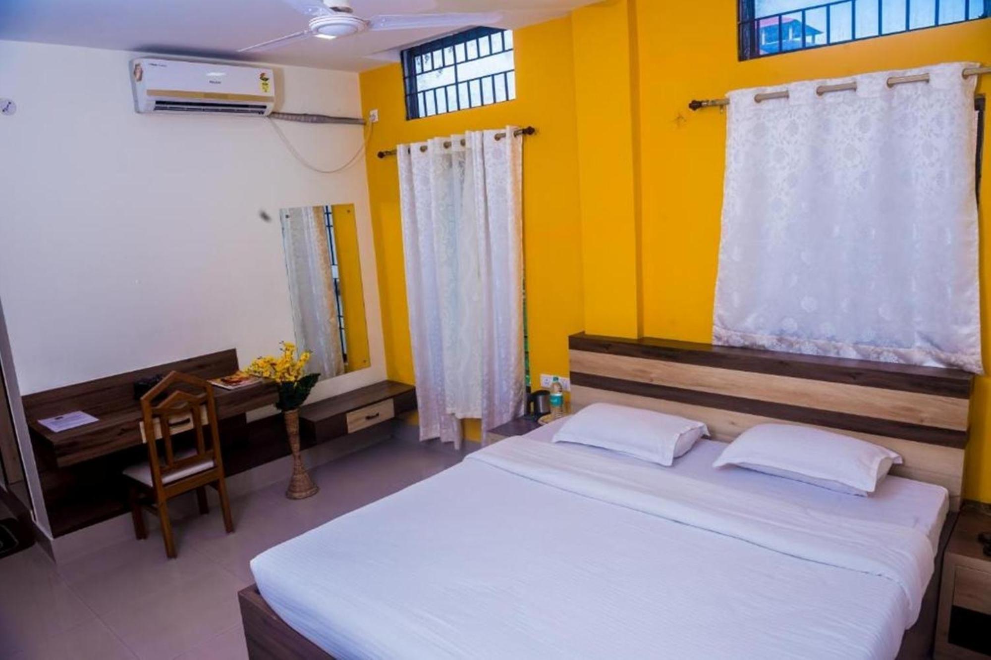 Hotel Aatreyee Dibrugarh Exterior photo
